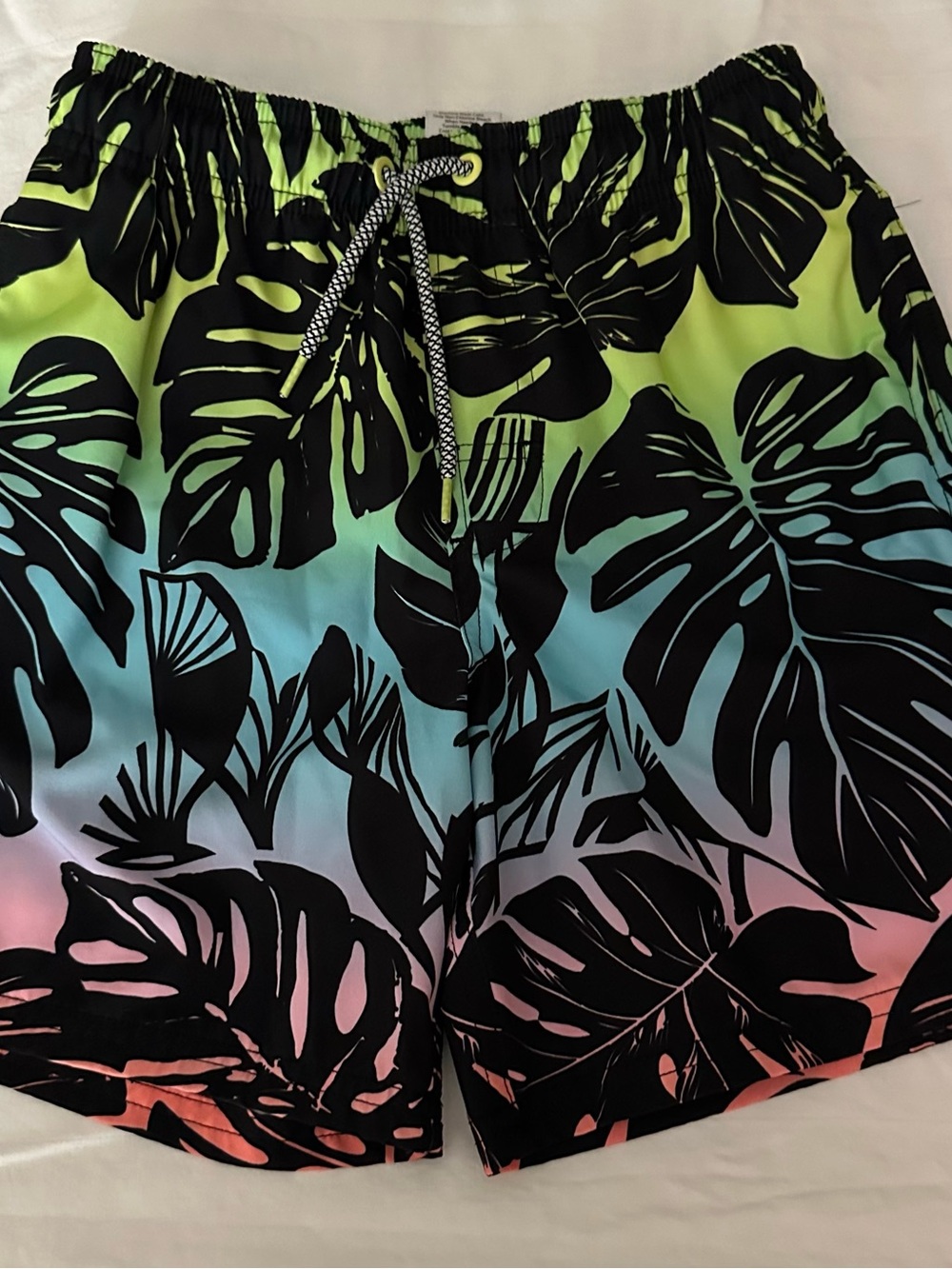 wonder nation Black Tropical Leaf Print Gradient Shorts